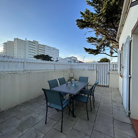 Charmante Maison 3 Pieces, Terrasse, Pres De La - Fr-1-224c-333 別荘